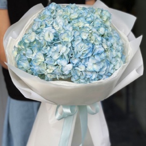 Букет из 5 голубых гортензий в Кашире