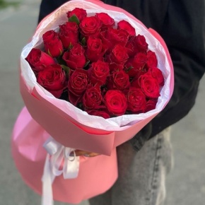 Букет "Эсса" 25 красных роз Кения (60 см) в Кашире