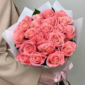 Букет из 21 коралловой розы (60 см) в Кашире