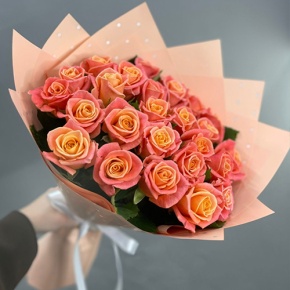 Букет из 25 роз Мисс Пигги (50 см) в Кашире