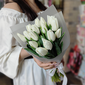Букет из 15 белых тюльпанов в Кашире