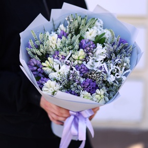 Букет "Алиби" из гиацинтов, вероники, нерине в Кашире