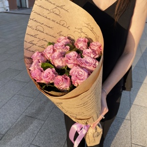 Букет из 15 роз Меритим в крафте (60 см) в Кашире