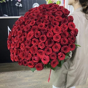 Букет 101 красная роза (70 см) в Кашире
