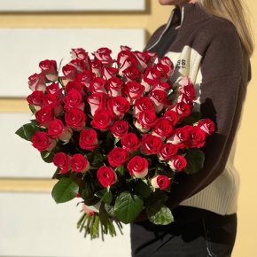 Букет из 51 рубиновой розы (50 см) в Кашире