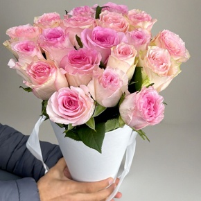 Букет из 21 розы Кения в конусе в Кашире