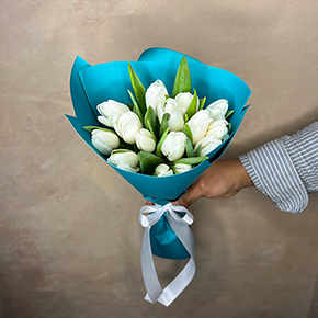 Букет 15 белоснежных тюльпанов в Кашире