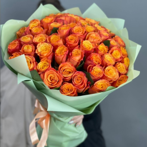 Букет из 71 огненной розы (40 см) в Кашире