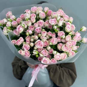 Букет "Постоянство" из 25 кустовых роз (60 см) в Кашире