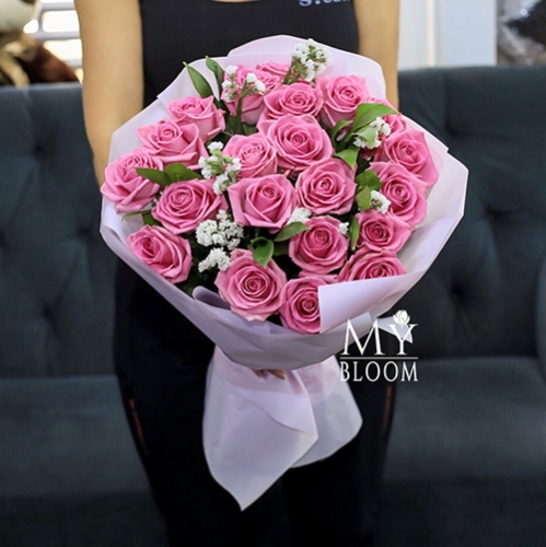 Букет из 21 розовой розы Аква (50 см) в Кашире