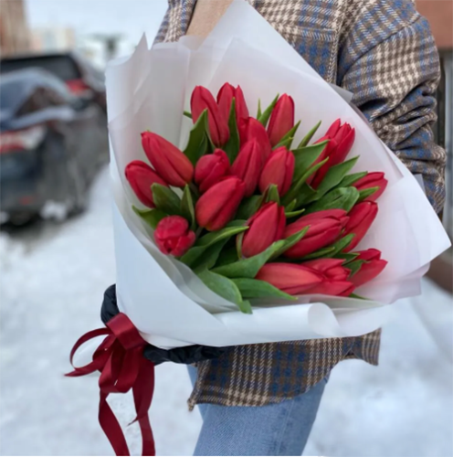 Букет красных тюльпанов в Кашире
