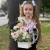 Композиция с георгинами на 1 сентября в белом ящике в Кашире Композиция с георгинами на 1 сентября в белом ящике в Кашире